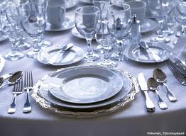 dinner-setting dinner setting